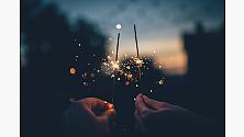Foto på tomtebloss av Ian Schneider vid Unsplash.com